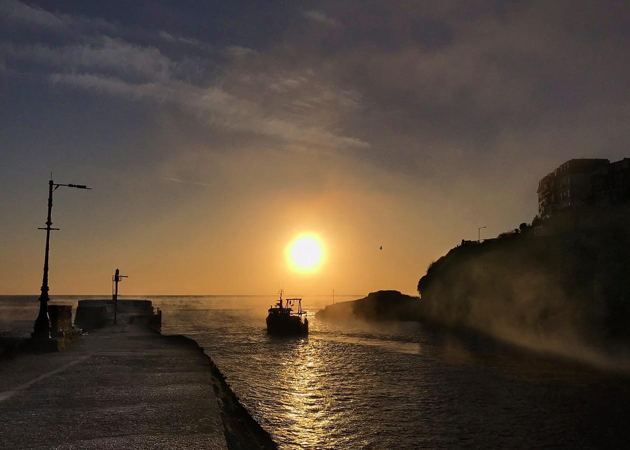 Jolly Sailor Inn Looe Ngoại thất bức ảnh