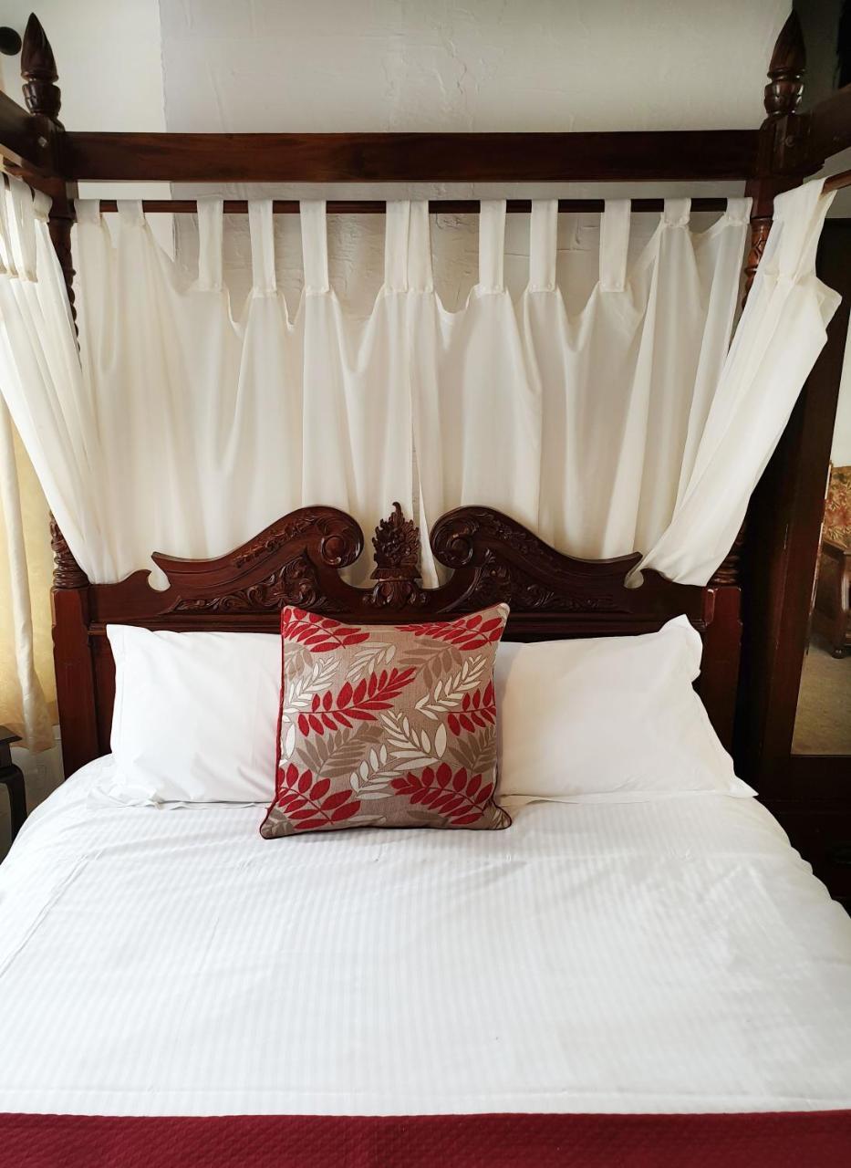 Jolly Sailor Inn Looe Ngoại thất bức ảnh